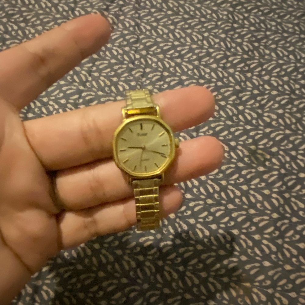 gold watch (real good)